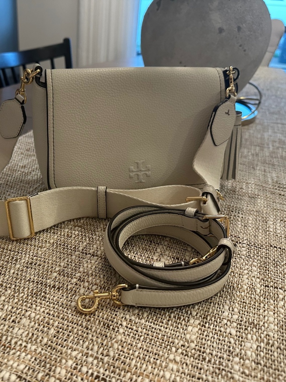 Tory Burch Thea White Crossbody bag Pre-loved